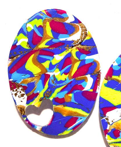 CLAY OVAL HEART CUTOUT EARRING
